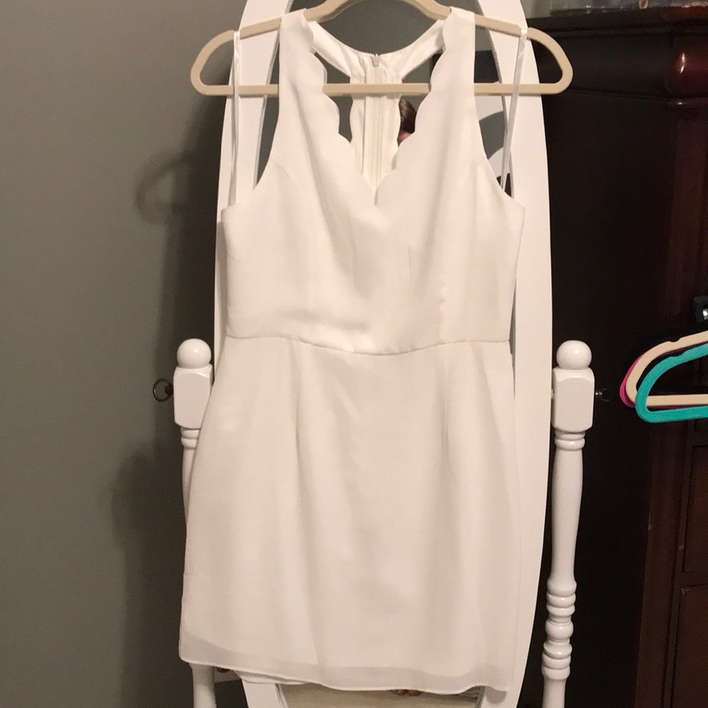 WHITE DRESS
